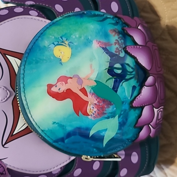 🔮 Loungefly Disney Ursula Crystal ball Backpack and Wallet - Picture 6 of 7